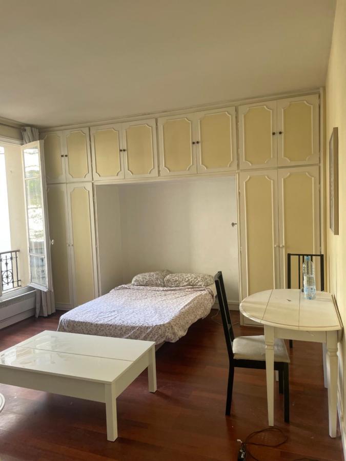 Charmant Appartement Vaugirard Paris Bagian luar foto